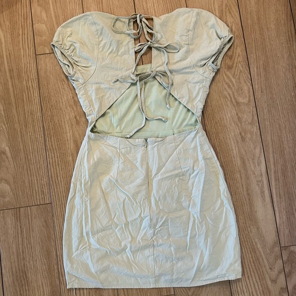 Kendall + Kylie Backless Puff Sleeve Tie Back Khaki Mini Dress | Light Green | S - Picture 5 of 16